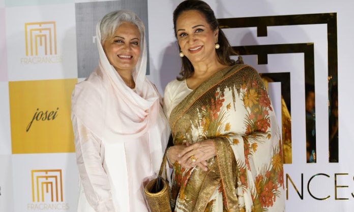 Masarrat Misbah with Bushra Ansari